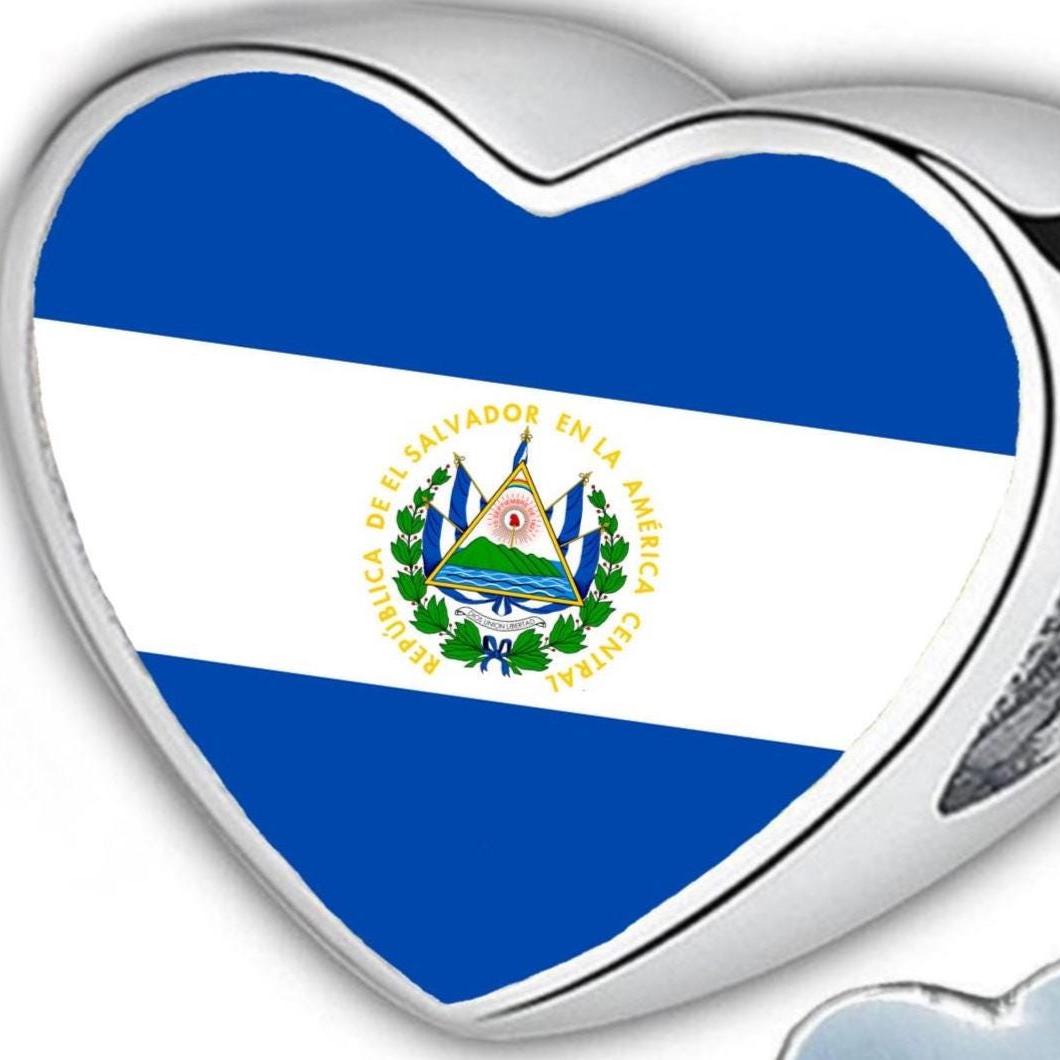 El Salvador flag heart shaped bracelet stainless steel charm bead personalised charm add on large hole Valentine gift for mum mom CHARM ONLY