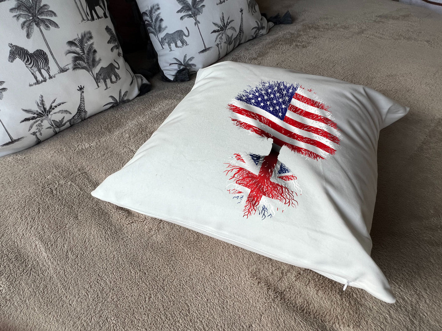 United Kingdom roots / USA Tree - plush white deluxe 'soft feel' scatter cushion. ( 40x40cm )