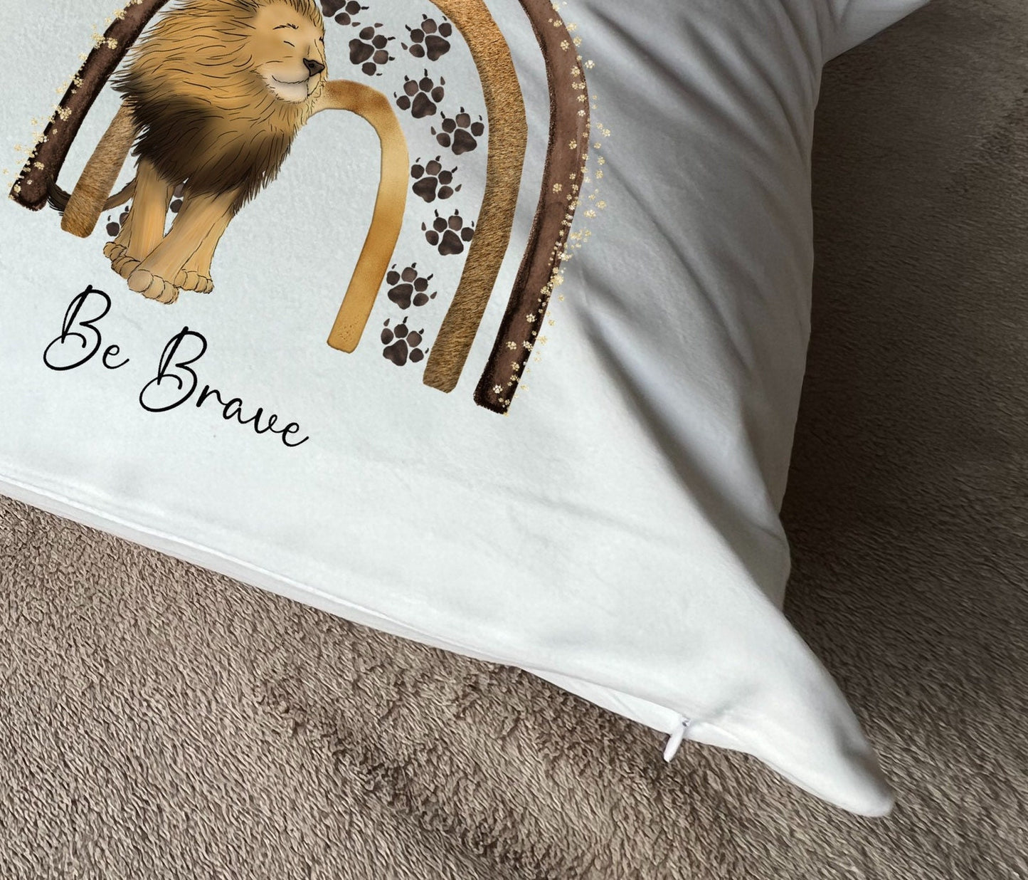 Lion 'Be Brave' plush white deluxe scatter cushion.  Available with inner (UK)