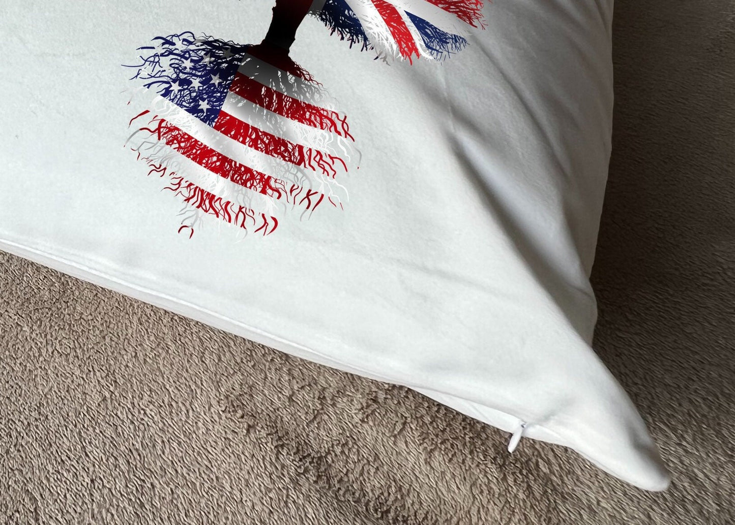 United States of America roots / United Kingdom Tree - Plush white deluxe 'soft feel' scatter cushion. ( 40x40cm ) Flag Art.