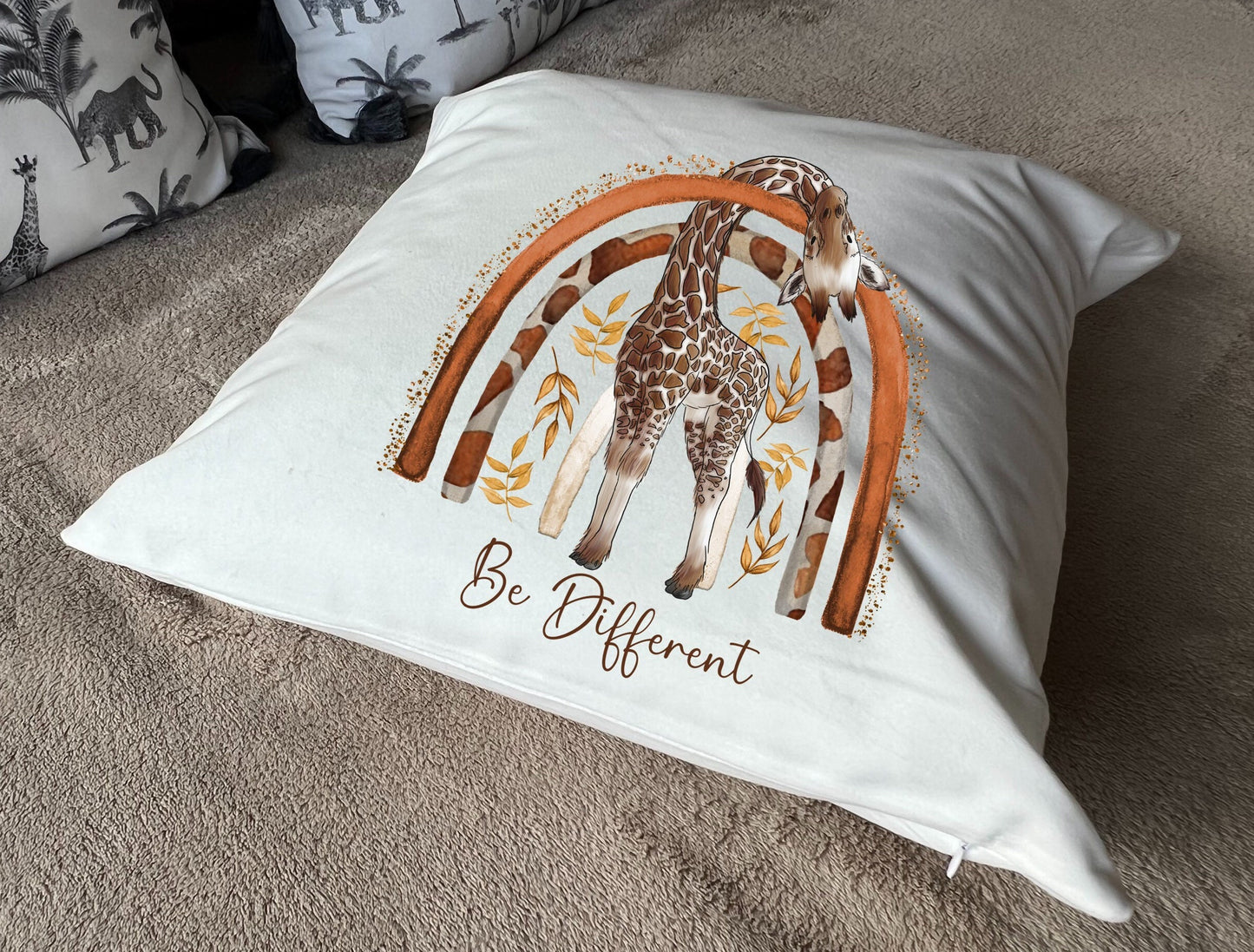 Giraffe 'Be Different' plush white deluxe 'soft feel' scatter cushion. ( 40x40cm ) Be Different. African cushion. Home décor.