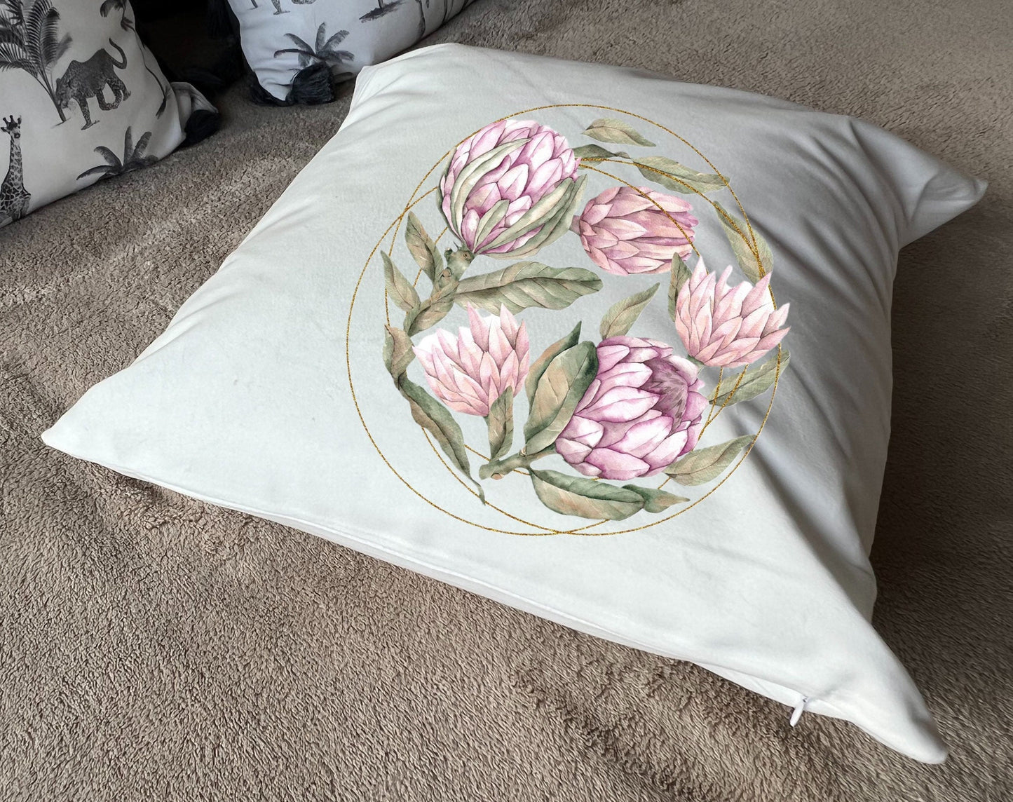 Elegant Protea Gold Circle plush white deluxe 'soft feel' scatter cushion. ( 40x40cm )