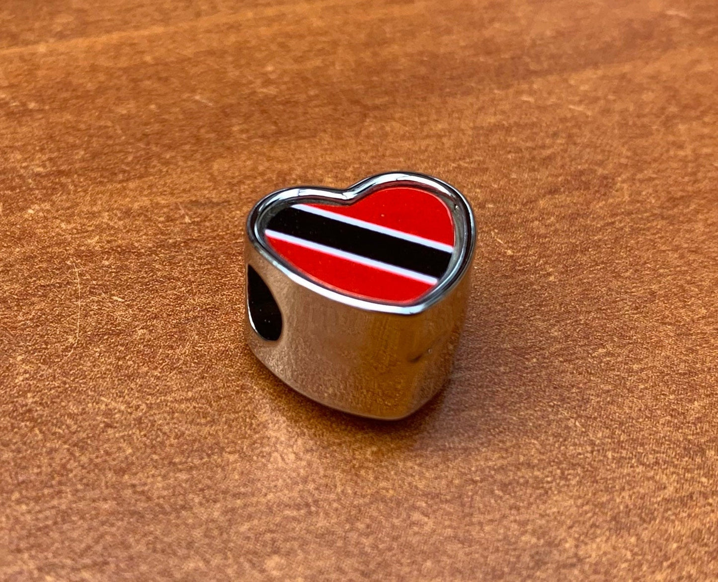 Trinidad and Tobago Flag heart charm bead. Personalised Charm jewellery. Add on charm. Large hole charm. Valentine’s gift. Gift for mom mum