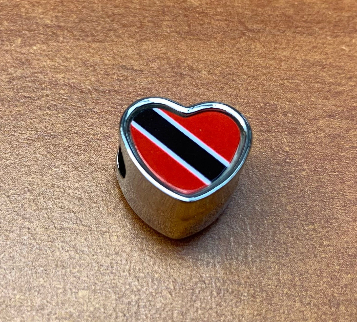 Trinidad and Tobago Flag heart charm bead. Personalised Charm jewellery. Add on charm. Large hole charm. Valentine’s gift. Gift for mom mum