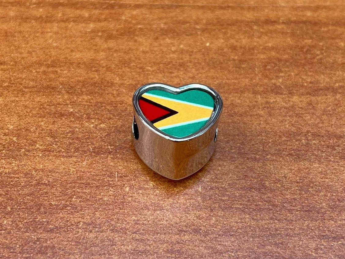 Guyana heart shaped bracelet charm bead. Add on bead. Bracelet charm. Flag bead.  Personalised charm. Guyana flag charm.