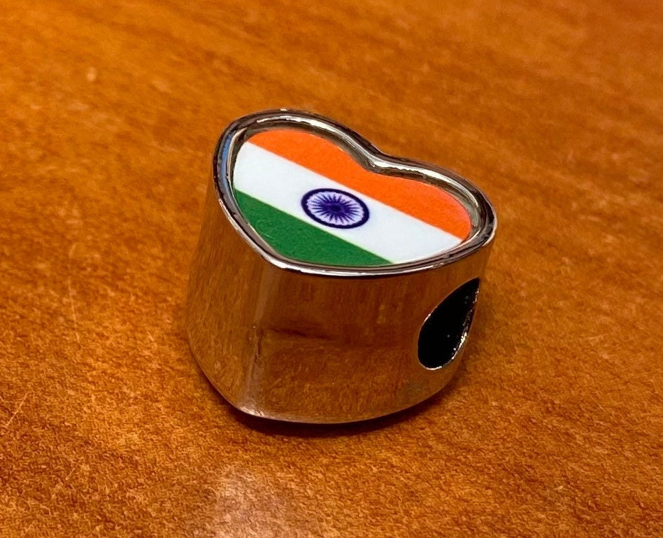 India heart shaped bracelet charm bead. Indian Flag personalised charm. Large hole bead charm. Valentine gift. Gift for mom mum.