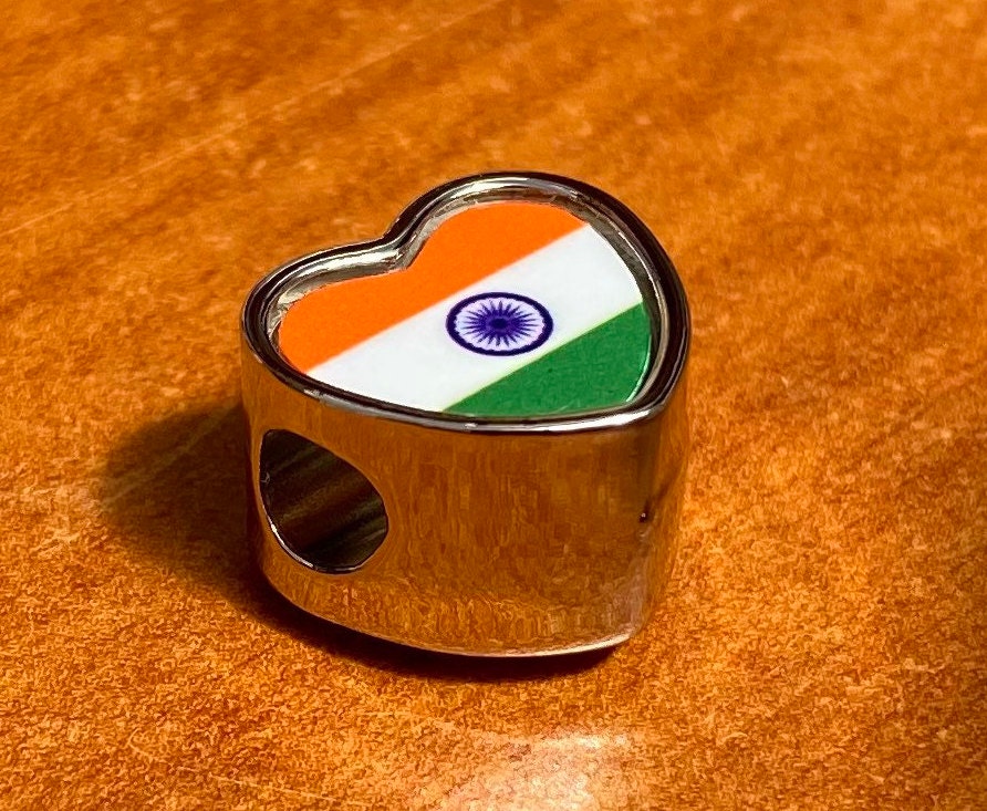 India heart shaped bracelet charm bead. Indian Flag personalised charm. Large hole bead charm. Valentine gift. Gift for mom mum.