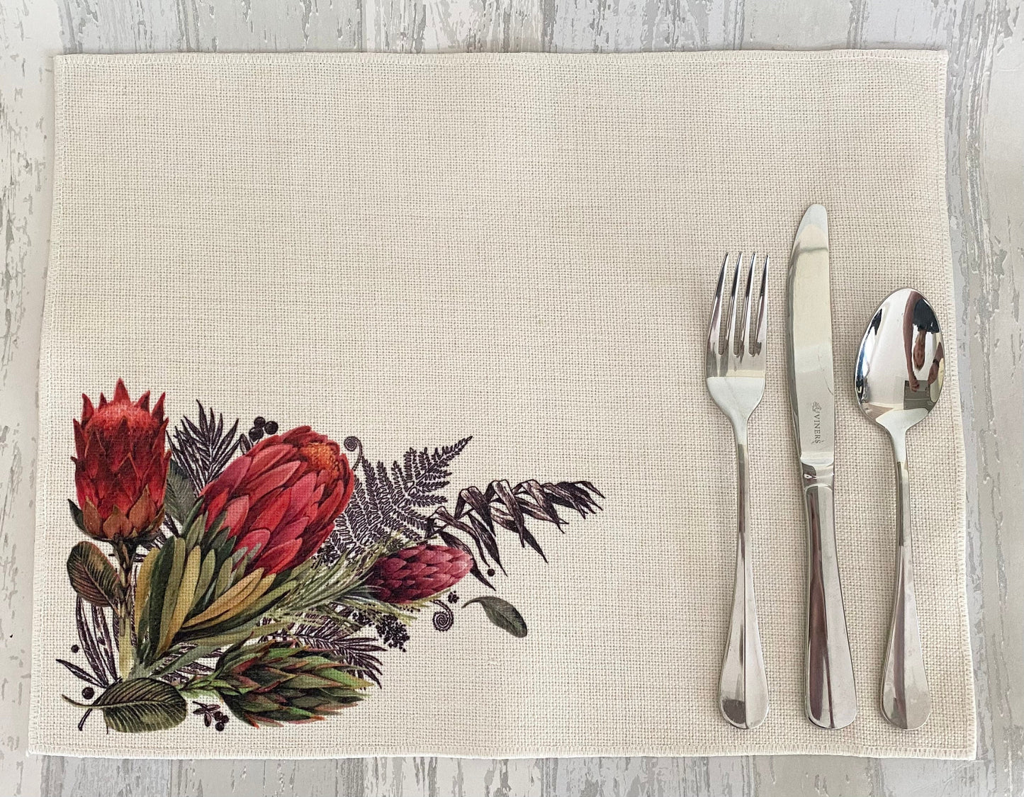 Protea placemat, cream linen placemat, table linen King Protea design beautiful South African inspired design. ( 40x30cm )