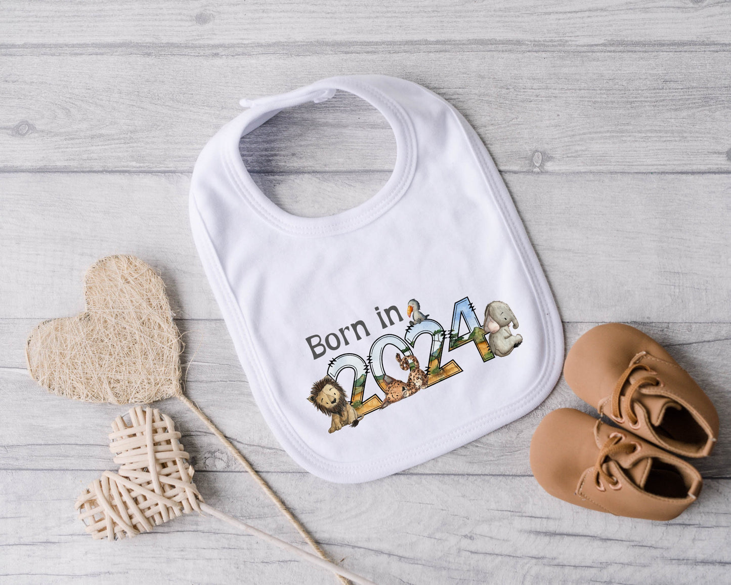 Baby Bib Born in 2024 safari animal design New baby gift Pregnancy Announcement Gender neutralShower Savanah Jungle animals Nursery Decor