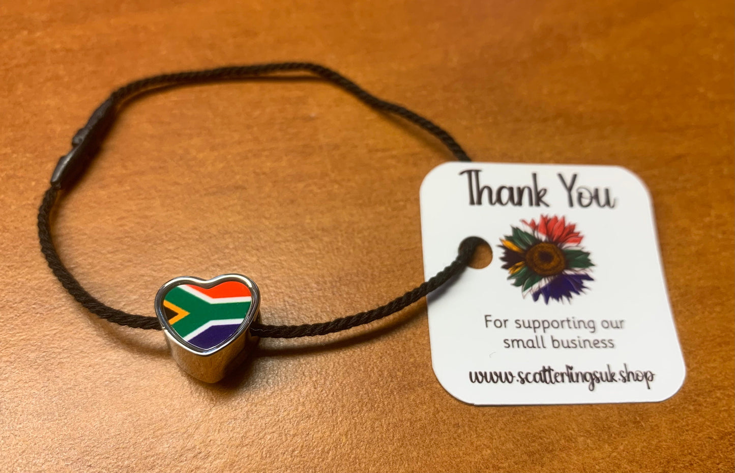 South Africa Flag heart shaped bracelet charm bead. Christmas Birthday Valentine’s Day gift. Personalised charm. South African charm