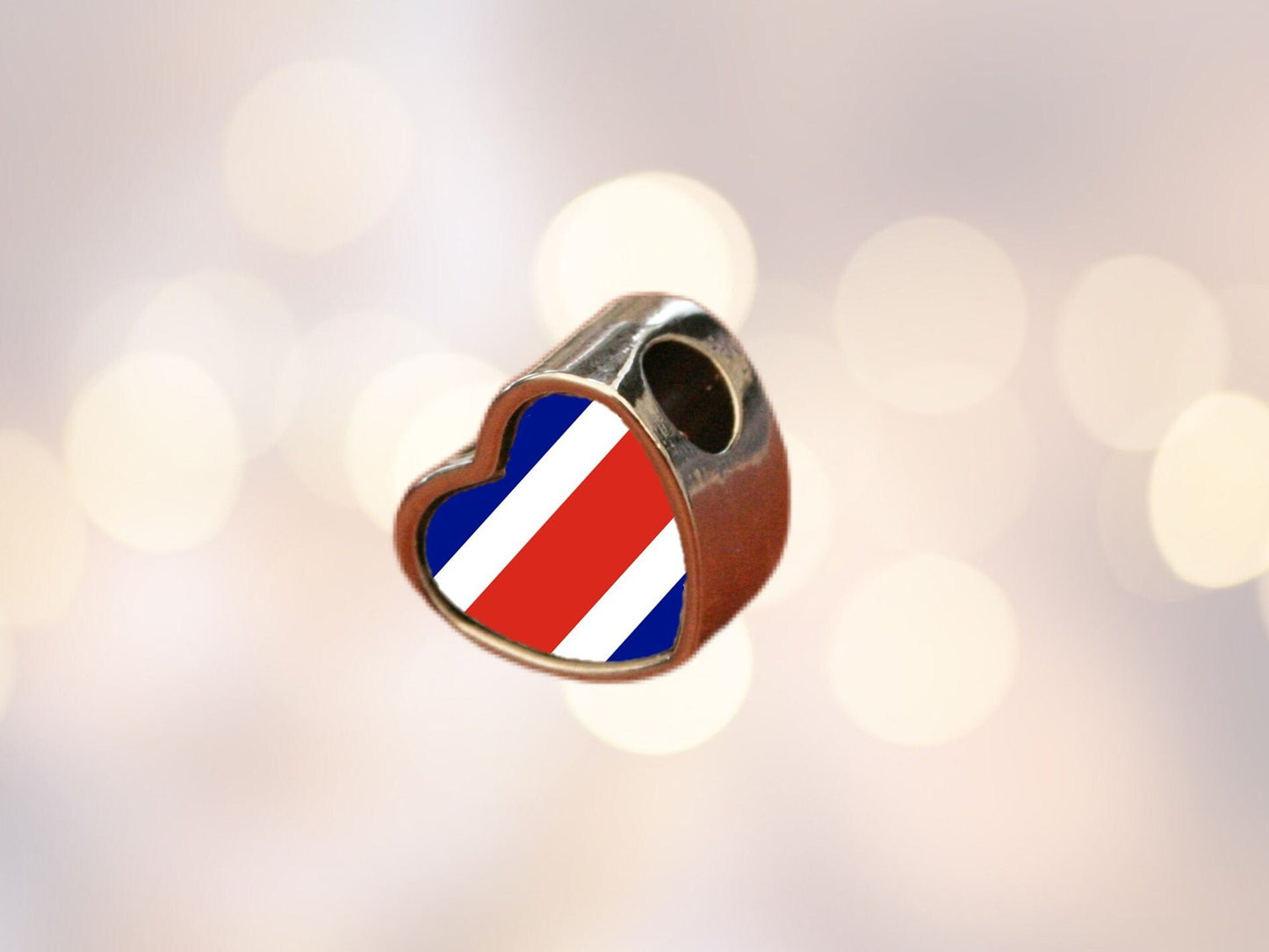 Costa Rica heart shaped bracelet charm. Personalised charm. Costa Rican flag charm.