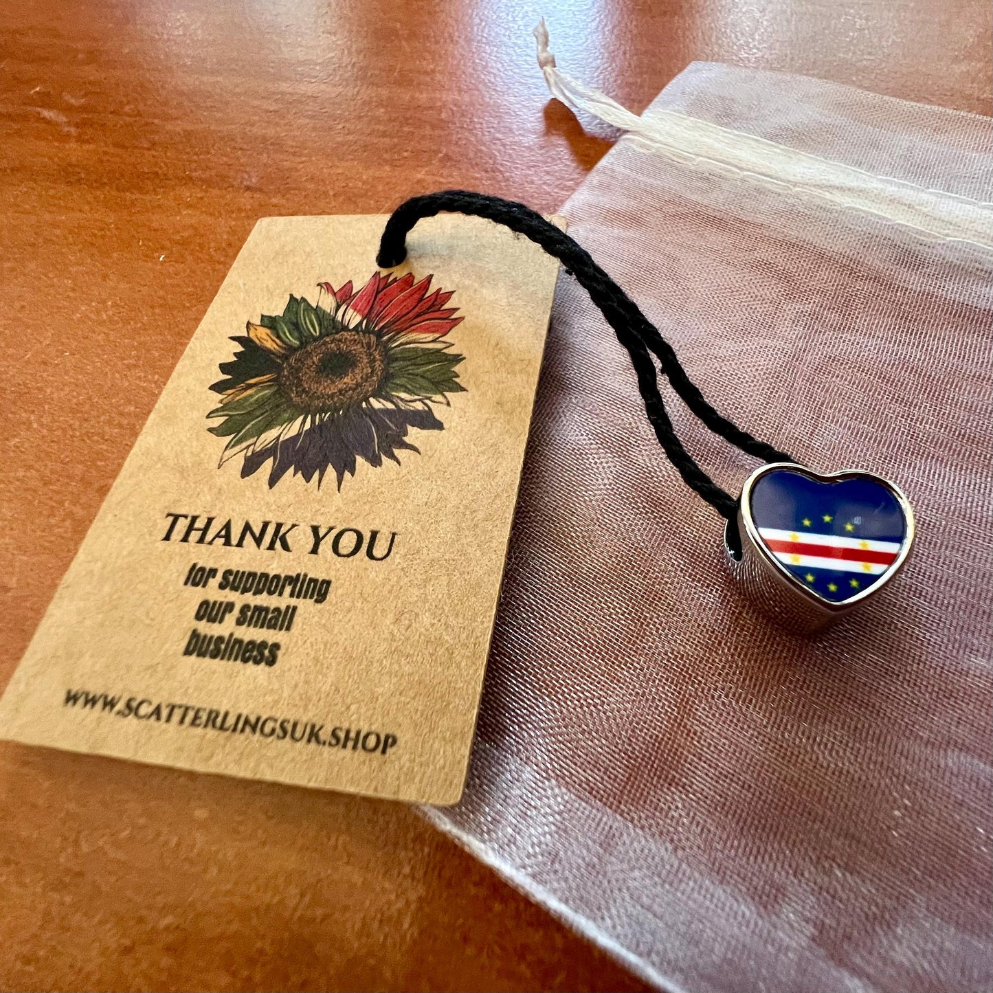 Cape Verde Flag heart stainless steel charm bead personalised charm large hole charm add on bead. Valentine’s gift for mom mum. CHARM ONLY
